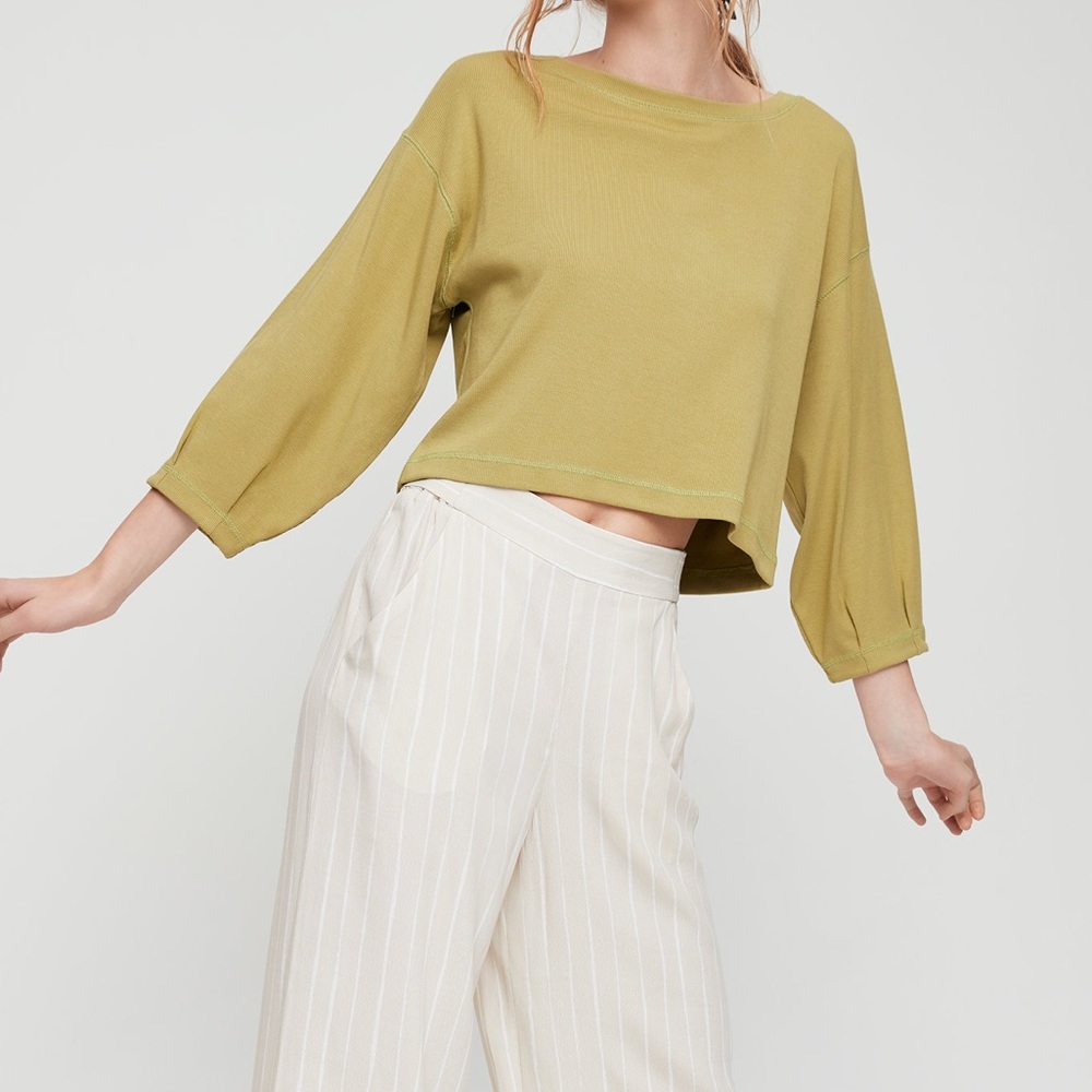Aritzia Wilfred Gabie T Shirt Cropped Black